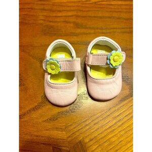Leather Baby Deer Pink Crib Shoes - Mary Jane Style with a Flower Ornament